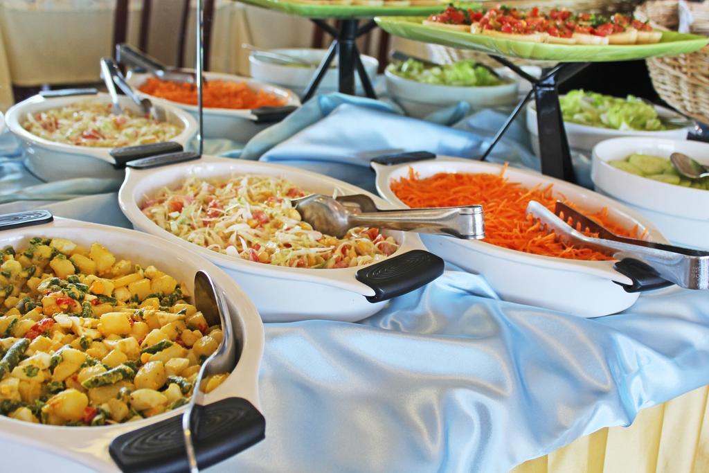 Hotel Touring Мисано Адриатико Екстериор снимка