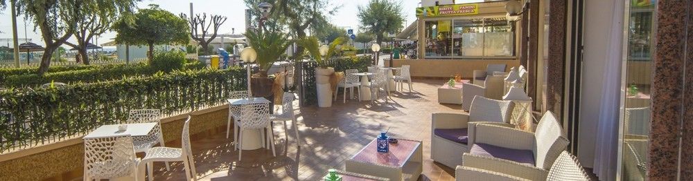 Hotel Touring Мисано Адриатико Екстериор снимка